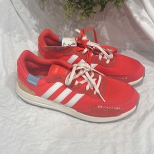 Womens adidas size 8. NWT